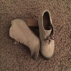 Toms Lunata lace up heels with stained look